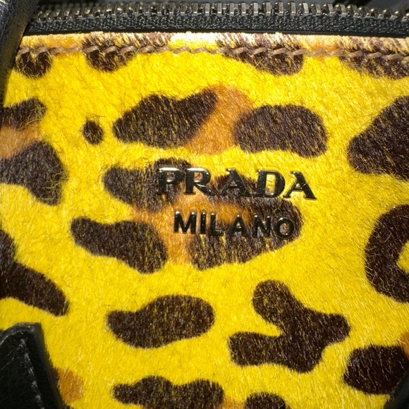 Prada bag - Picture 6 of 11